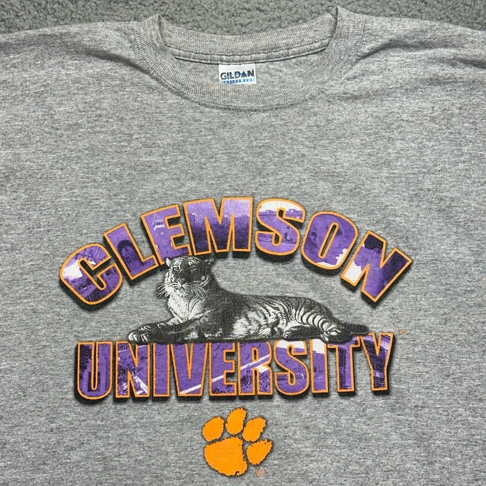 Gildan Ultra Cotton Heavyweight Size Large Clemson Univ. Tigers Gray L/S T-Shirt